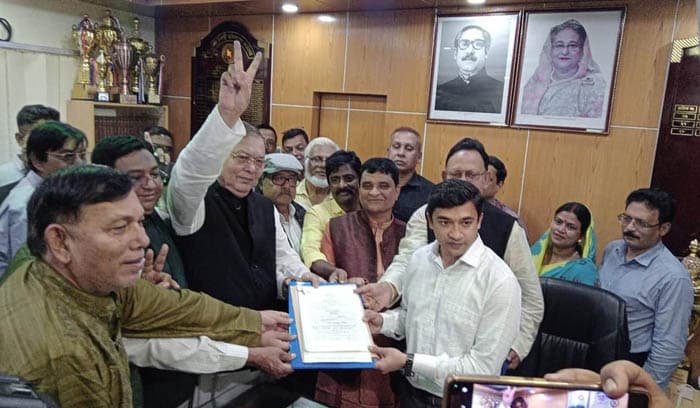 মৌলভীবাজার-৪: মনোনয়নপত্র জমা দিলেন উপাধ্যক্ষ মোঃ আব্দুস শহীদ