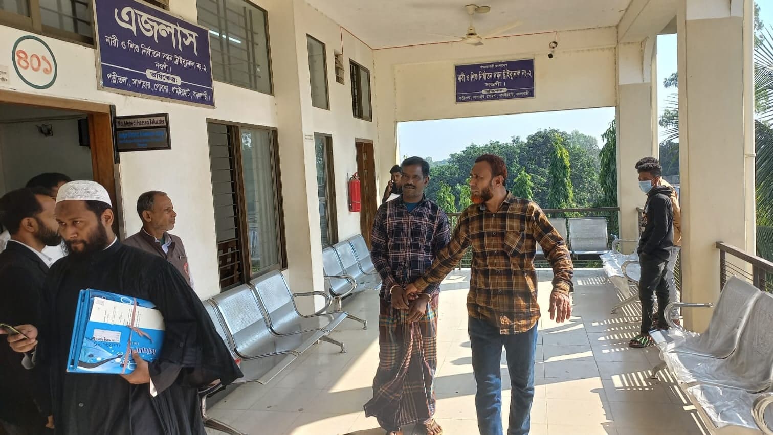 নওগাঁয় মেয়েকে ধর্ষণের দায়ে বাবার যাবজ্জীবন