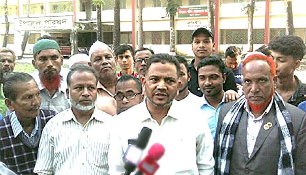 হিজলায় জাতীয় পার্টি প্রার্থীর মনোনয়নপত্র দাখিল