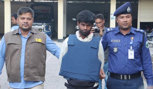 বেলুন নষ্ট করায় শিশুকে গলা টিপে হত্যা, যুবক গ্রেফতার