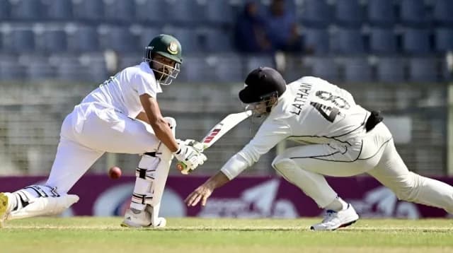অলআউট বাংলাদেশ, নিউজিল্যান্ডের লক্ষ্য ৩৩২
