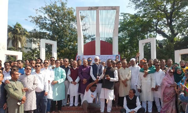 বরিশালে মহানগর আওয়ামীলীগ সভাপতির অপসারণ চেয়ে বিক্ষোভ