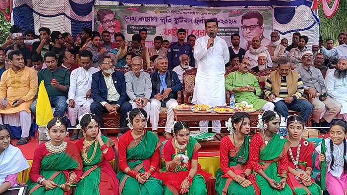 নেছারাবাদে শেখ কামাল স্মৃতি টুর্নামেন্ট ফাইনাল খেলা অনুষ্ঠিত