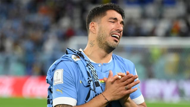 দলের বিদায়ে অঝোরে কাঁদলেন সুয়ারেজ