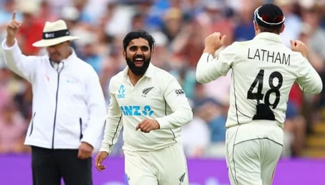 ক্রিকেট ইতিহাসে ভারতের ১০ উইকেট নিয়ে বিরল অর্জন এজাজের