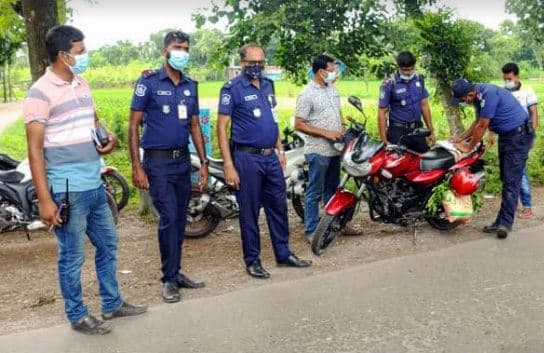১১ মাসে ঝিনাইদহ বিআরটিএ ও ট্রাফিক পুলিশের জরিমানা আদায় আড়াই কোটি টাকা