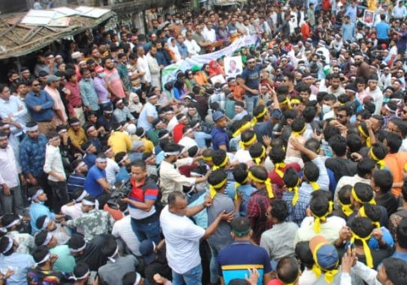 প্রেসক্লাবের সামনে ছাত্রদলের সমাবেশ