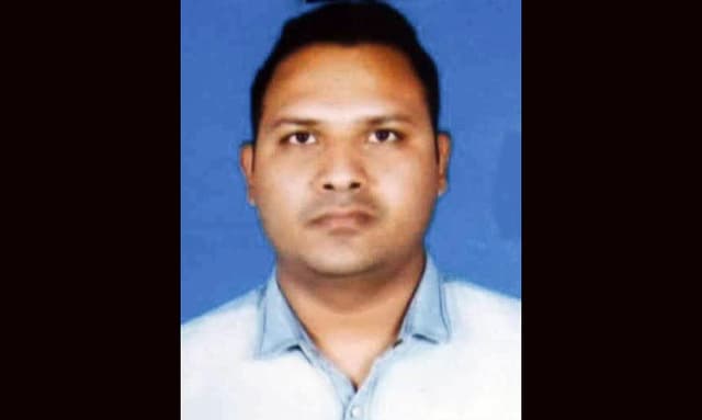 ঝিনাইদহ মা ও শিশু কল্যান কেন্দ্রের চৌকিদার এখন ড্রাইভার!