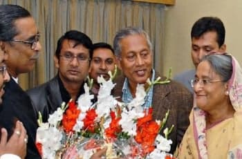 শরিকদের সঙ্গে সন্ধ্যায় বসবেন শেখ হাসিনা