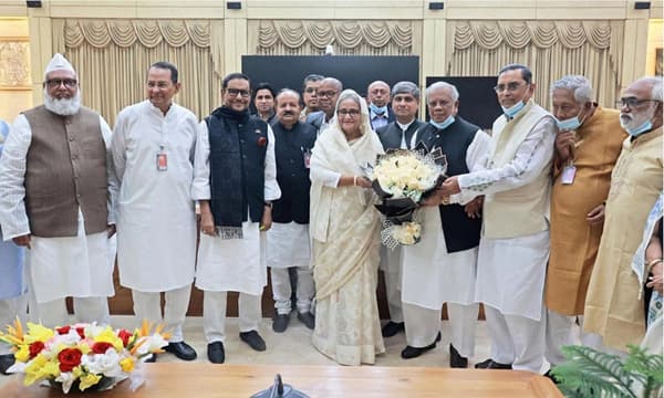 শরিকদের সঙ্গে বৈঠক শেষ, আগামীকাল ব্রিফিং
