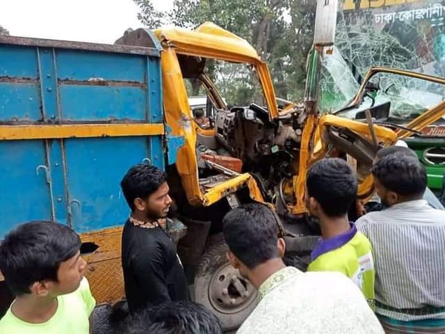 দেবীদ্বারে সড়ক দূর্ঘটনায় ট্রাক্টর শ্রমিক নিহত