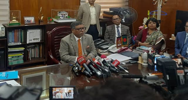 বারিধারায় থাকি, এখানেও অনেক মশা : স্বাস্থ্যমন্ত্রী