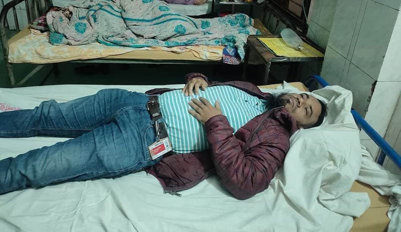 শরীয়তপুর সাব রেজিস্ট্রার অফিসে সাংবাদিকের ওপর হামলা