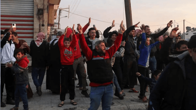 স্বৈরশাসক বাশার দেশ ছেড়েছেন এটা শুনে উল্লাস করছে জনগণ