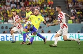 প্রথমার্ধে ক্রোয়েশিয়ার বিপক্ষে গোলবিহীন ব্রাজিল