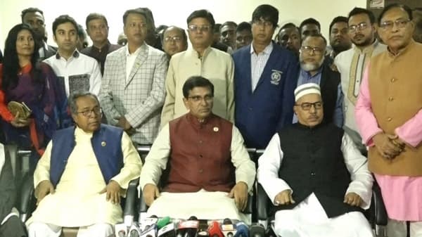১৪ দলের বাইরে আসন ভাগাভাগির কোনো সুযোগ নেই: হানিফ
