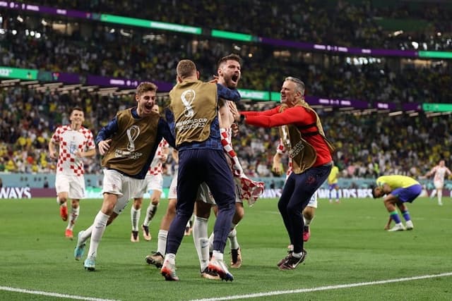 ব্রাজিলকে বিদায় করে সেমিফাইনালে ক্রোয়েশিয়া