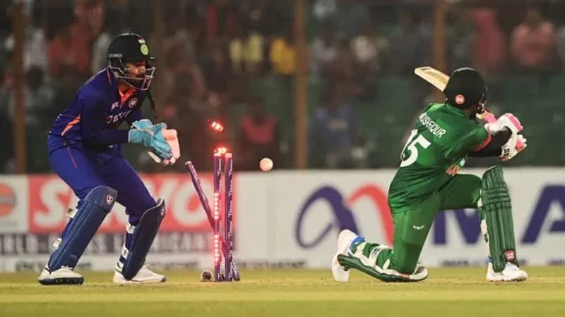 নিয়ম রক্ষার ম্যাচে শোচনীয় পরাজয় বাংলাদেশের