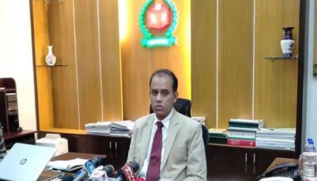 আসন শূন্য ঘোষণার ৯০ দিনের মধ্যে নির্বাচন : ইসি আলমগীর