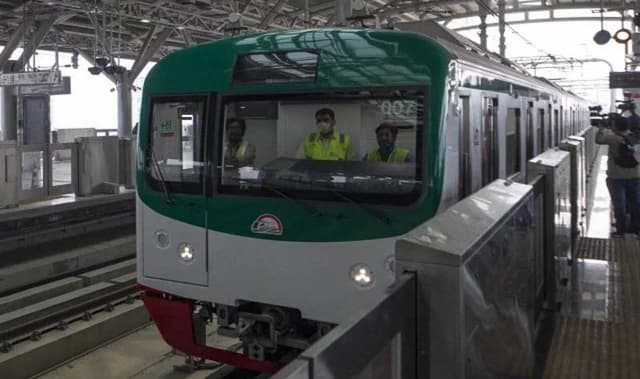 ডিসেম্বরেই মেট্রোরেলের যাত্রা শুরু