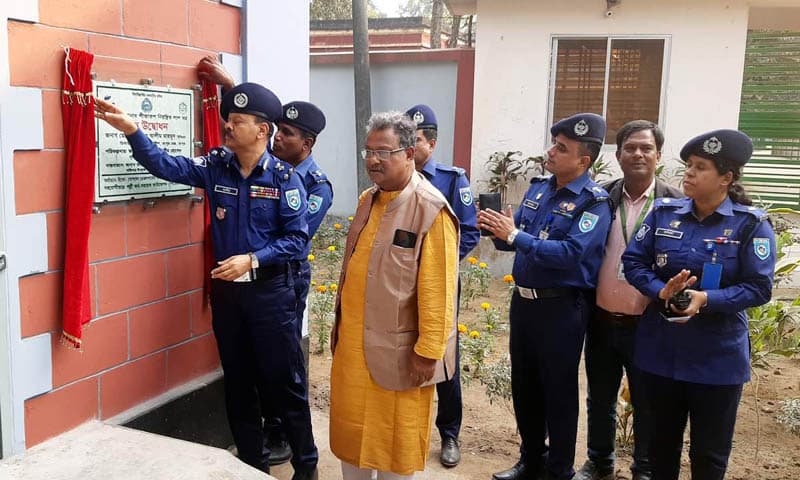 ঠাকুরগাঁওয়ে শীতাতপ নিয়ন্ত্রিত লাশ ঘর উদ্বোধন