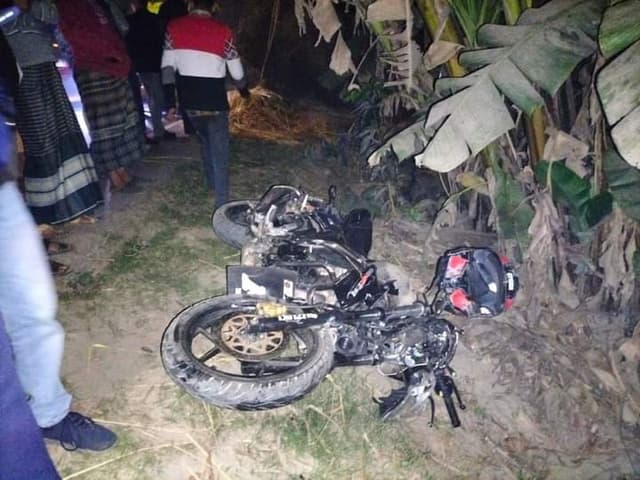 ঘাটাইলে ট্রাকচাপায় দুই স্কুলছাত্র নিহত, আহত ১