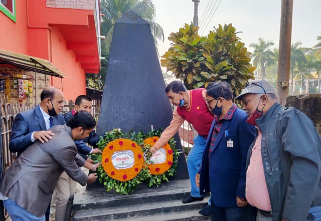 পিরোজপুরে নানা আয়োজনে শহীদ বুদ্ধিজীবী দিবস পালিত