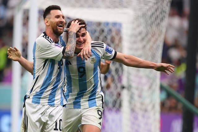 বিশ্বকাপের ফাইনালে মেসির আর্জেন্টিনা