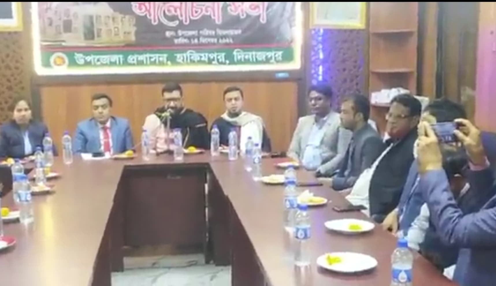 হিলিতে শহীদ বুদ্ধিজীবি দিবস উপলক্ষে চিত্রাঙ্কন ও আলোচনা সভা অনুষ্ঠিত