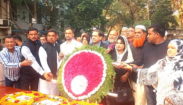 বরিশালে যথাযোগ্য মর্যাদায় শহীদ বুদ্ধিজীবী দিবস পালিত