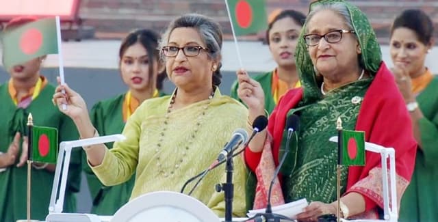 বিজয়ের সুবর্ণজয়ন্তীতে বঙ্গবন্ধুর সোনার বাংলা গড়ার শপথ পড়ালেন: প্রধানমন্ত্রী