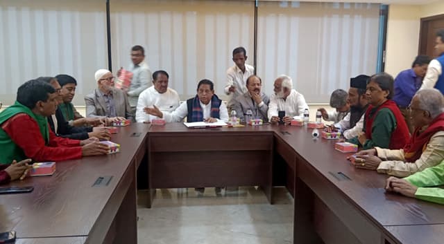 ১৯ ডিসেম্বর ঢাকায় সমাবেশ করবে ১৪ দল