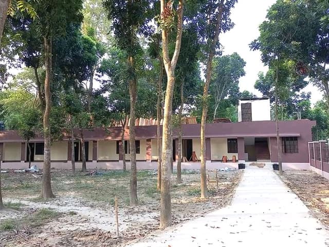 আধুনিক শিক্ষা ব্যাবস্থার প্রত্যয়ে মজিবর রহমান স্মৃতি প্রি-ক্যাডেট স্কুল