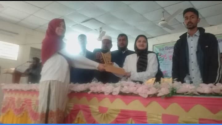 বিজয় দিবস উপলক্ষে পাঁচবিবিতে কুইজ প্রতিযোগিতা, শিক্ষাবৃত্তি ও পুরস্কার বিতরণ