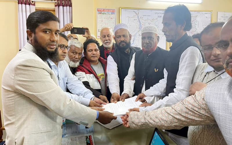 দুর্গাপুর পৌরসভার উপ নির্বাচনে মেয়র পদে ৫ জনের মনোনয়ন দাখিল