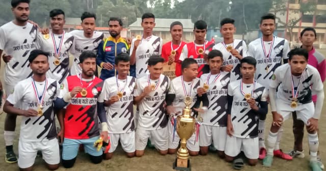 ভূরুঙ্গামারীতে ফুটবল টুর্নামেন্টের ফাইনাল খেলা অনুষ্ঠিত