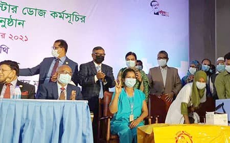 সেই রুনু নিলেন বুস্টার প্রথম ডোজ