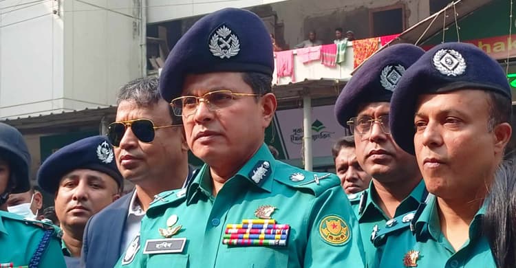 হরতাল-অবরোধকারীরাই ট্রেনে আগুন দিয়েছে: ডিএমপি কমিশনার