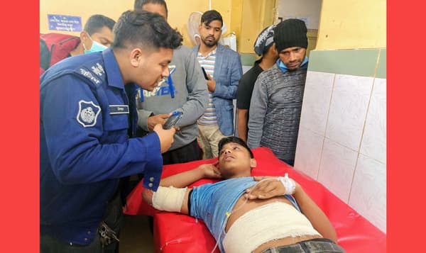 দেবীদ্বারে নৌকার অফিস উদ্বোধনকালে ছুরিকাঘাতে কিশোর আহত