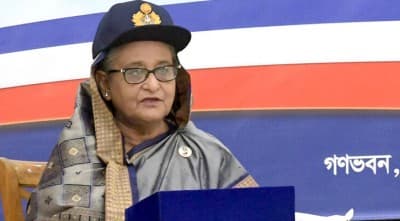 সততার সঙ্গে দায়িত্ব পালন করুন: প্রধানমন্ত্রী