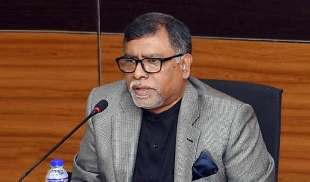 ওমিক্রন ৯০ দেশে ছড়িয়েছে :স্বাস্থ্যমন্ত্রী