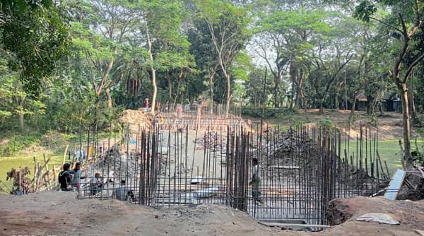 দুই জেলার সুবিধার্থে সেতু নির্মাণ, উন্নয়নে বাধাগ্রস্ত কুচক্রী মহল !