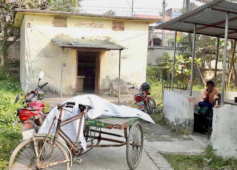 কুষ্টিয়ায় নির্মাণাধীন পার্ক থেকে শ্রমিকের লাশ উদ্ধার