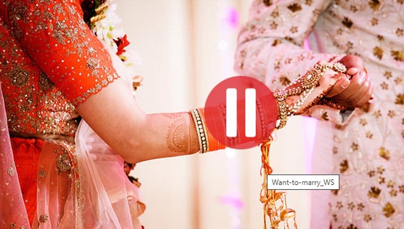 ‌'বিয়ের জন্য পাত্রী চাই' শ্লোগান নিয়ে জেলা প্রশাসকের দরবারে যুবকরা