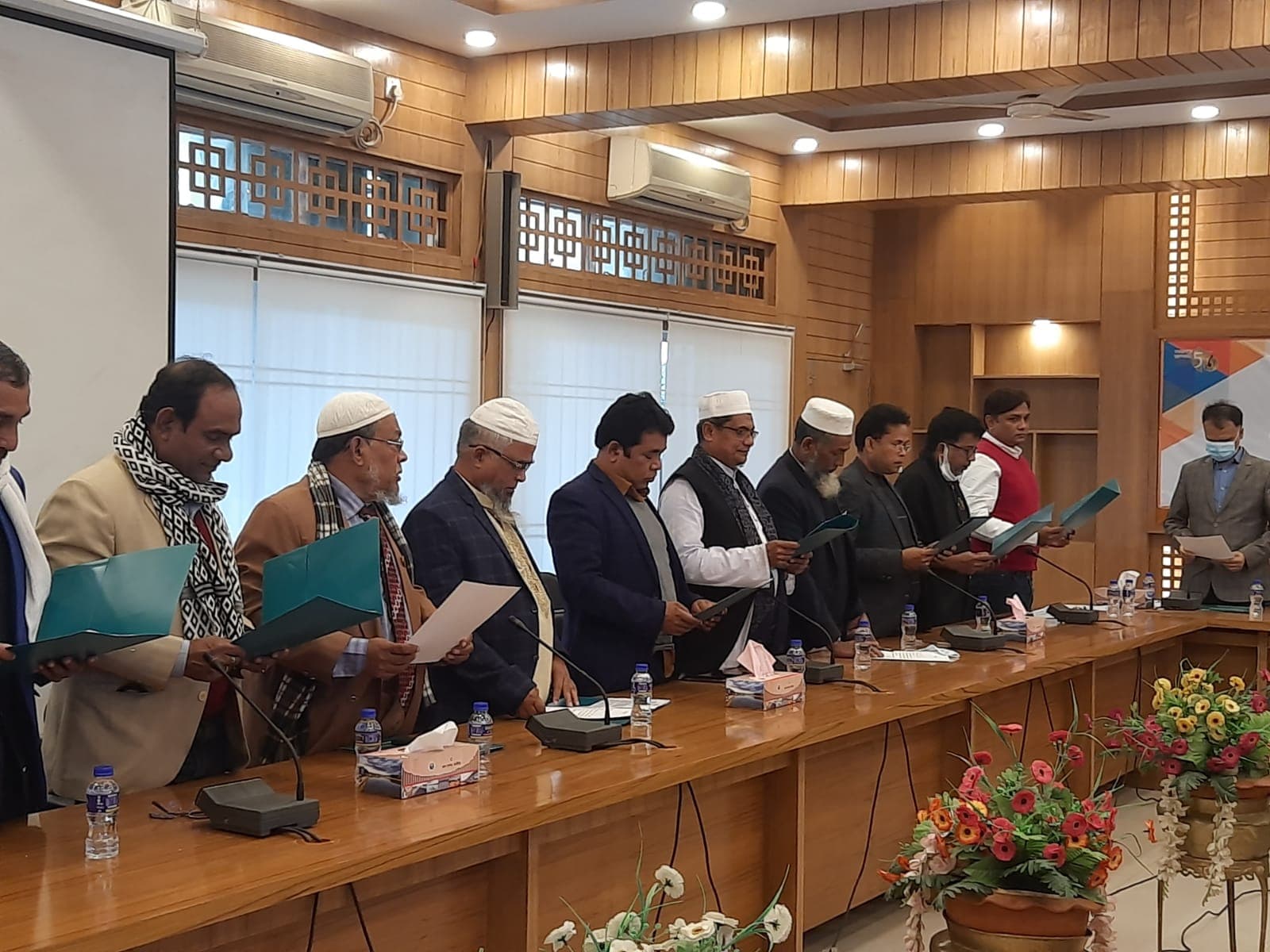 কালকিনি উপজেলার নব-নির্বাচিত ১৩ ইউপি চেয়ারম্যানদের শপথগ্রহণ