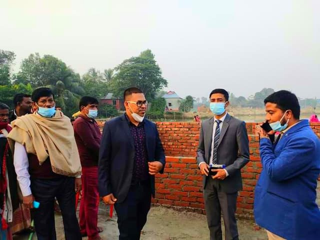 গৃহহীনদের ঘরের খোঁজে ছুটে চলা ওদের