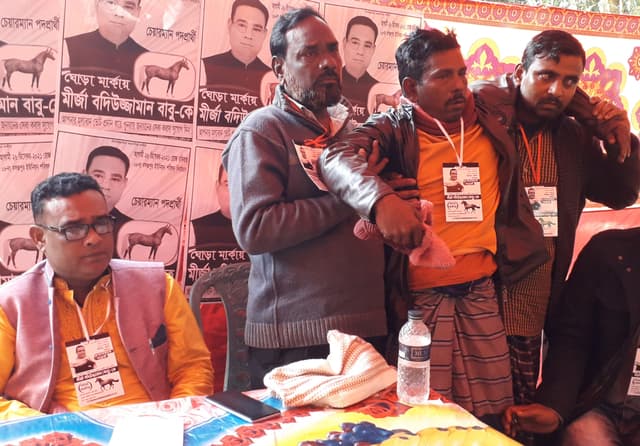 প্রার্থীর সমর্থক‌কে আহত করে হত‌্যা চেষ্টার অ‌ভি‌যো‌গে সংবাদ স‌ম্মেলন