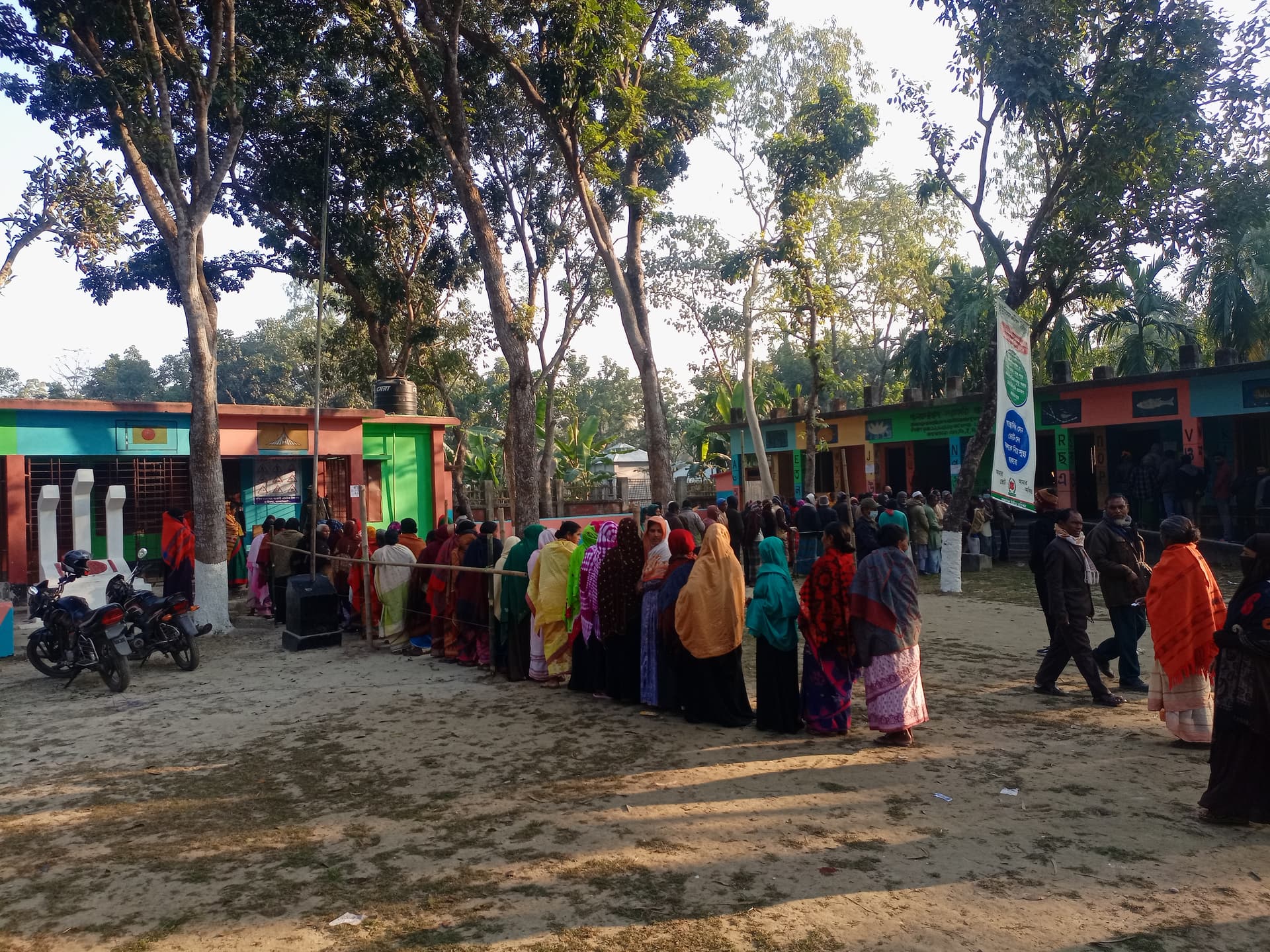 লালমনিরহাটে ইউ-পি নির্বাচনে ভোট গ্রহন শুরু