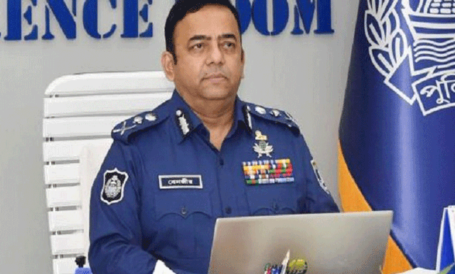 পুলিশে মাদকসেবীদের কোন স্থান নেই: আইজিপি
