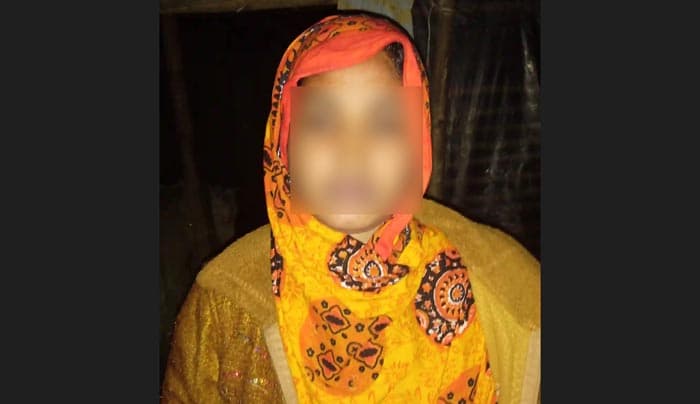গাংনীতে অন্ত:স্বত্তা গৃহবধূর পেটে লাথি, ৩ মাসের বাচ্চা গর্ভপাত